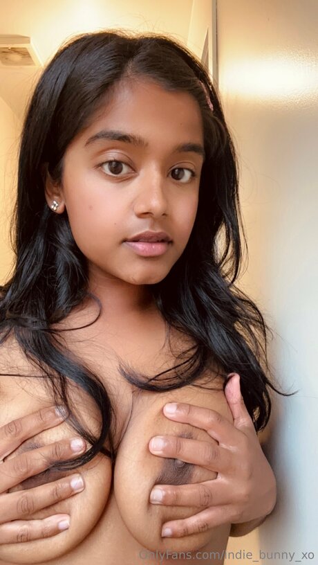 Indie Bunny Xo hot actress photos
