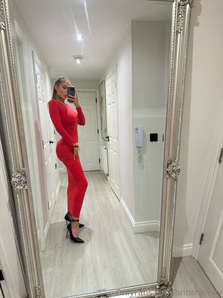 Britishemily model porn archive