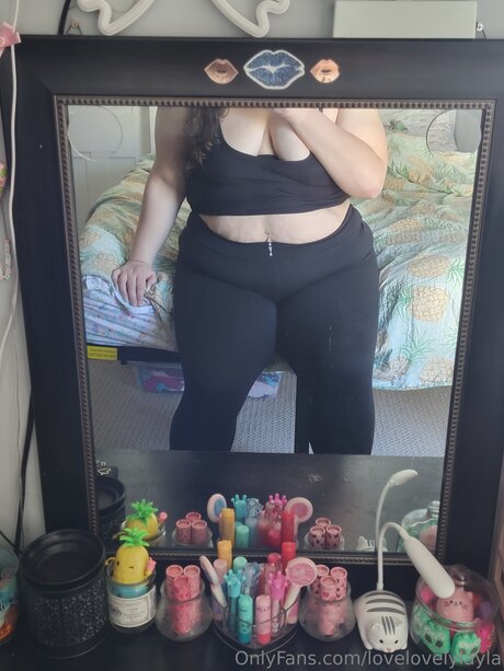 Lovelovelylayla model nudes pics