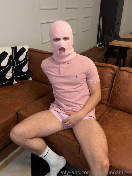 Normalnoahfree model high quality picture