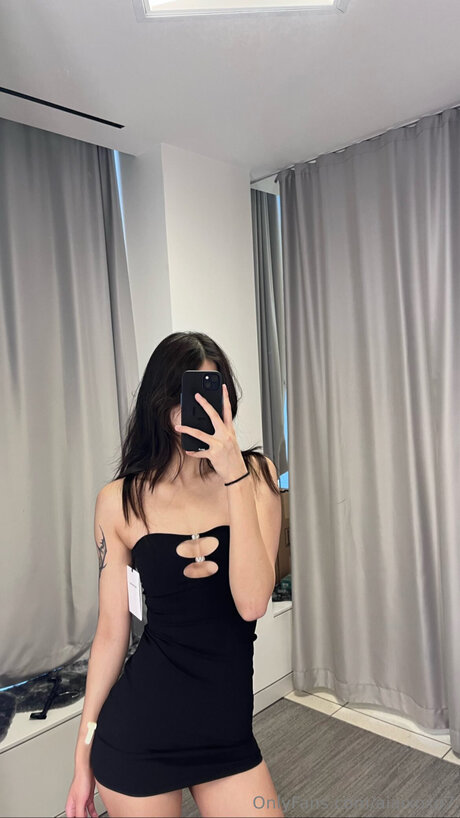 Aiaixoxo7 erotic model img