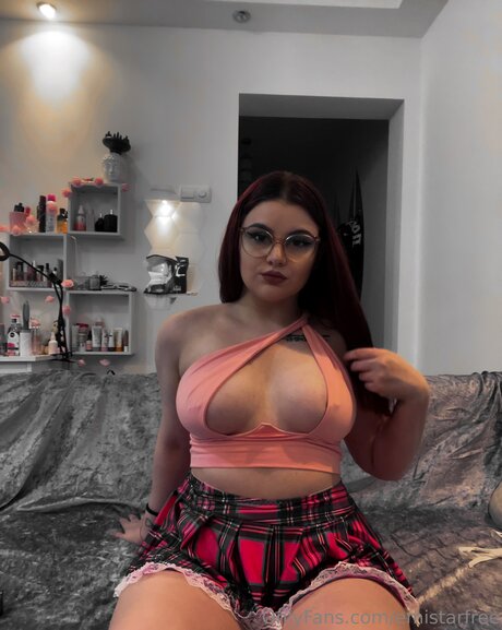 Pink Girlfree hot pornstar image