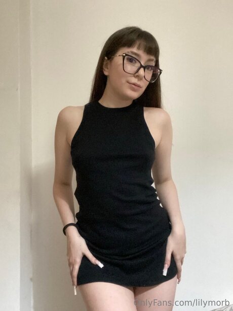 Lilymorb model nudes photos
