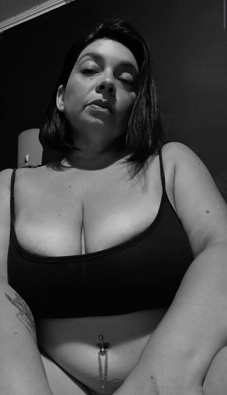 Linhgfer profile image