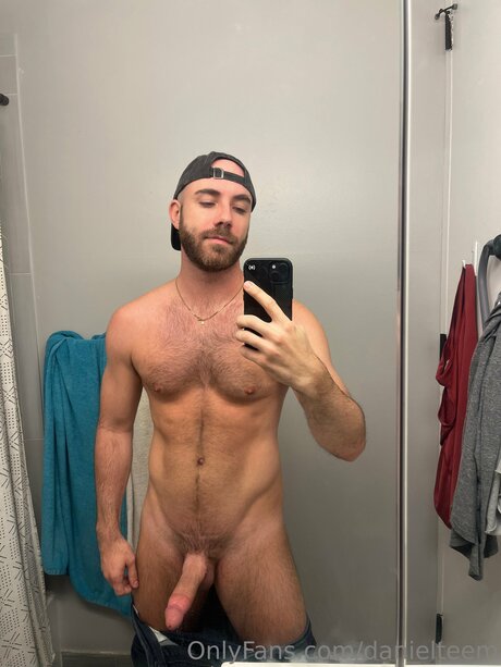 Danielteem hot star img