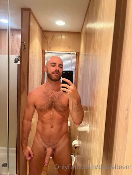 Danielteem star free pictures
