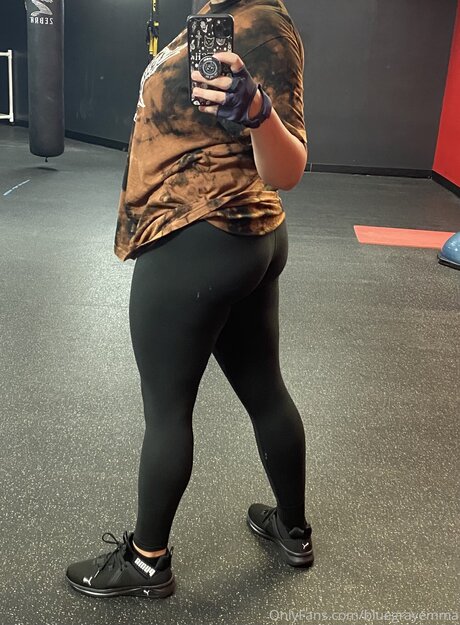 Bluegrayemma model nude gallery