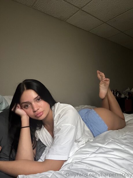 Harpermcoyyy art actress photo