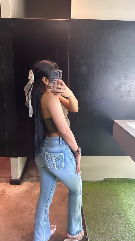 Cutiemiaaa model sex photos