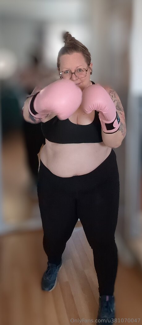 U381070047 model beautiful images