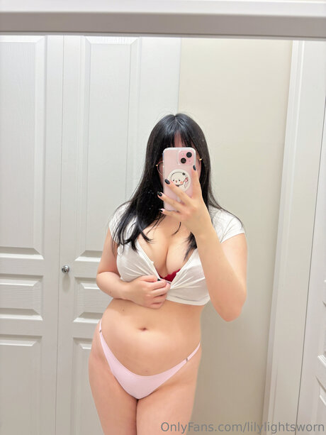 Lilylightsworn pornstar nudes pictures