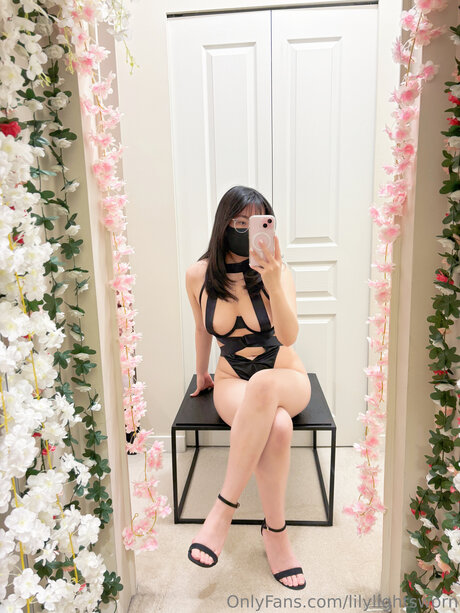 Lilylightsworn adult model gallery