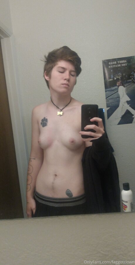 Faggotclown art star galleries