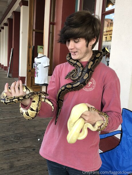 Faggotclown sex actress archive