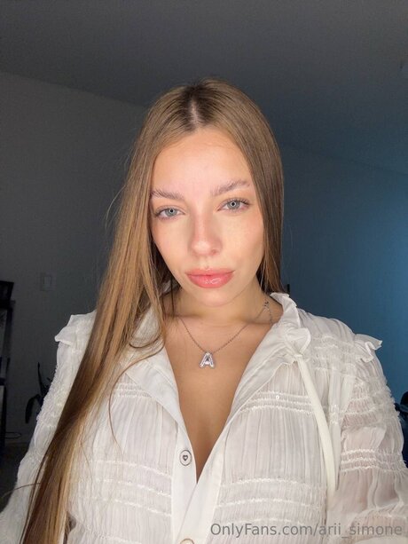 Arii Simone star porn photos