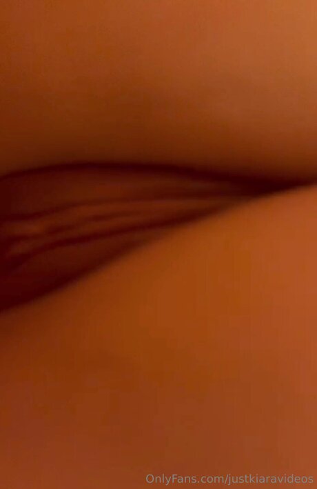 Justkiaravideos model pornographic photo