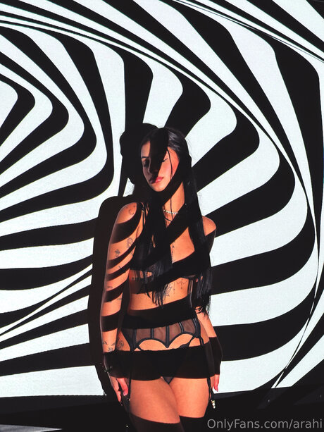 Arahi naked pornstar galleries