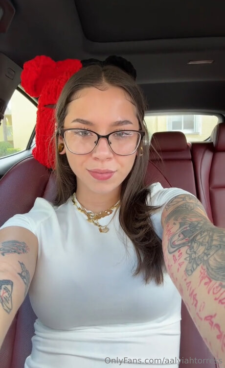 Aalyiahtorress star hot pics