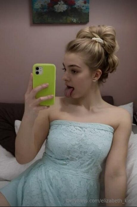 Elizabeth Kiss model porn picture