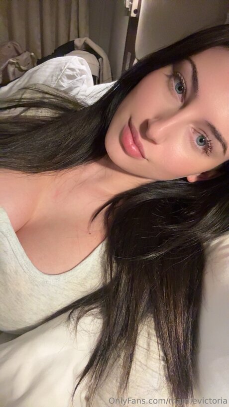 Marnievictoria best pornstar img