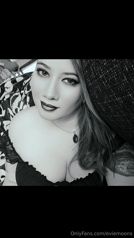 Eviemoons pornstar nice photos