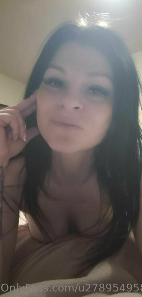 U278954958 model sex photos