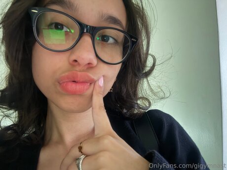 Gigymnast erotic pornstar pics