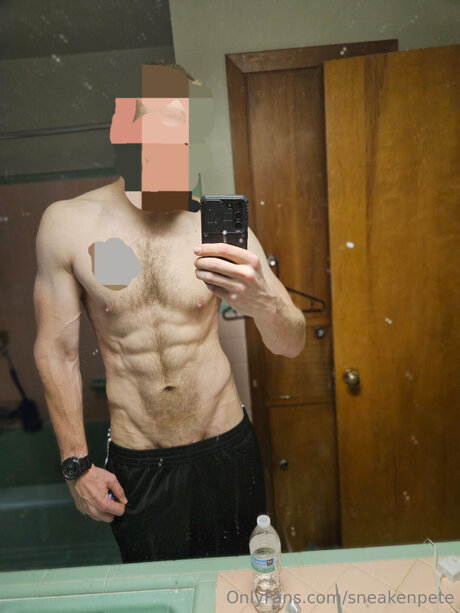 Sneakenpete star naked images