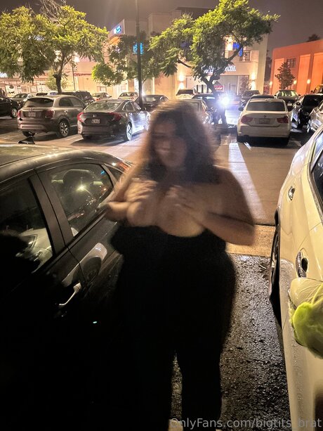 Bigtits Brat pornstar sexy photos