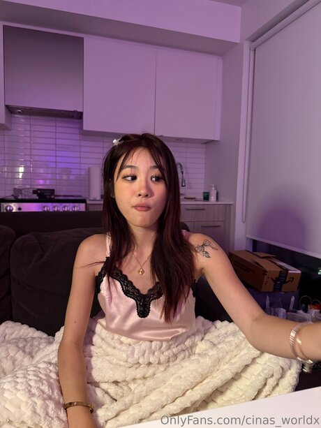 Cinas Worldx model top galleries