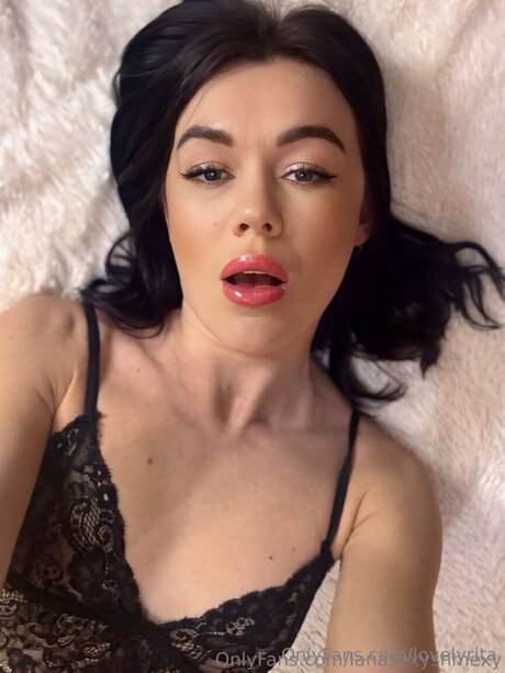 Lovelyrita art star pics