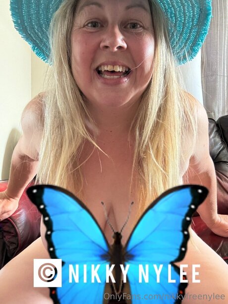 Nikkyfreenylee pornstar erotic image