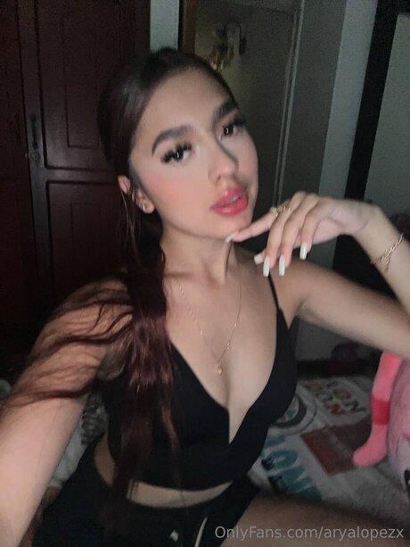 Aryalopezx pornstar sexy photo