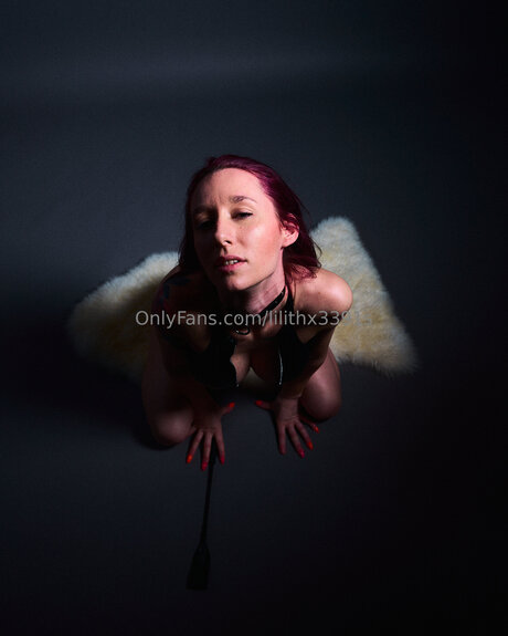 pale teen onlyfans hot nude image