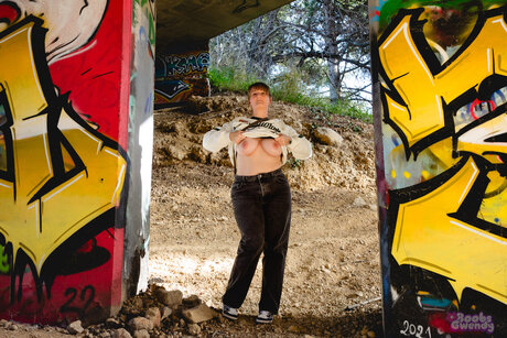 Boobsgwendy model hd picture