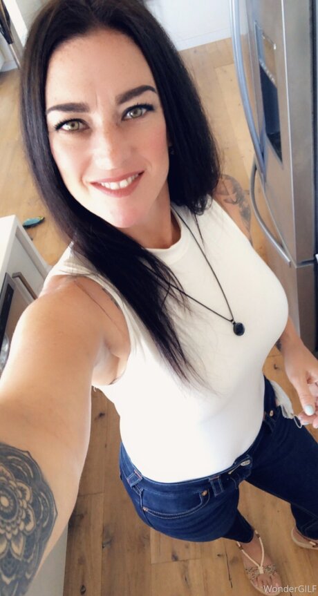 Wondergilf sex pornstar pictures