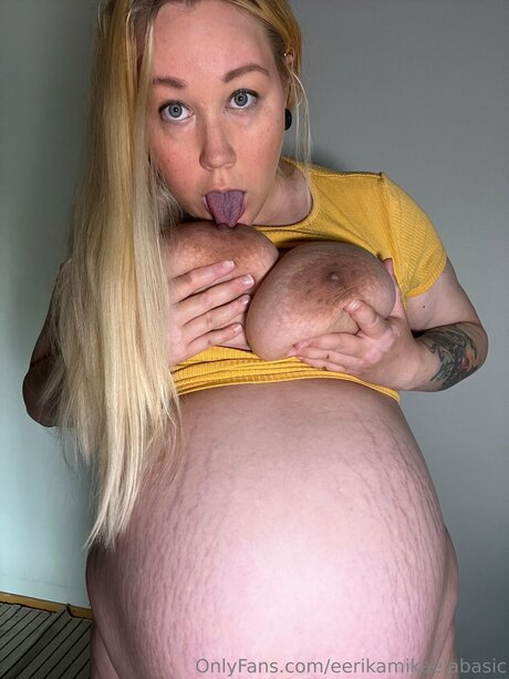 Eerikamikaelabasic high quality model gallery