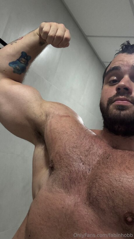 Fabinhobb star naked gallery