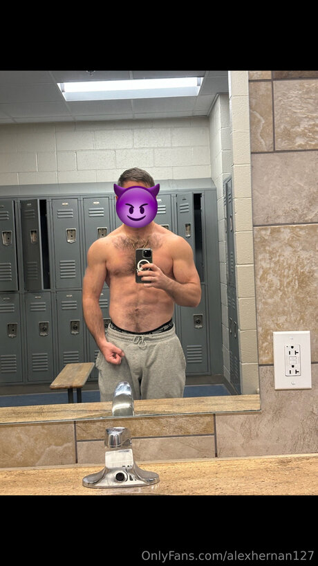 Alexhernan127 porn star images