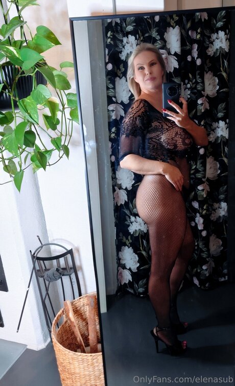 Elenasub nice pornstar archive