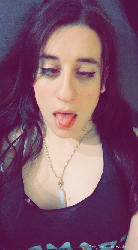 Violetreyez model beautiful img
