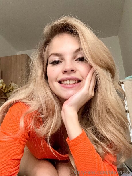 Blonde37 star best picture