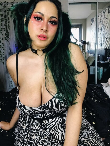 Camdenpeachfree star erotic image