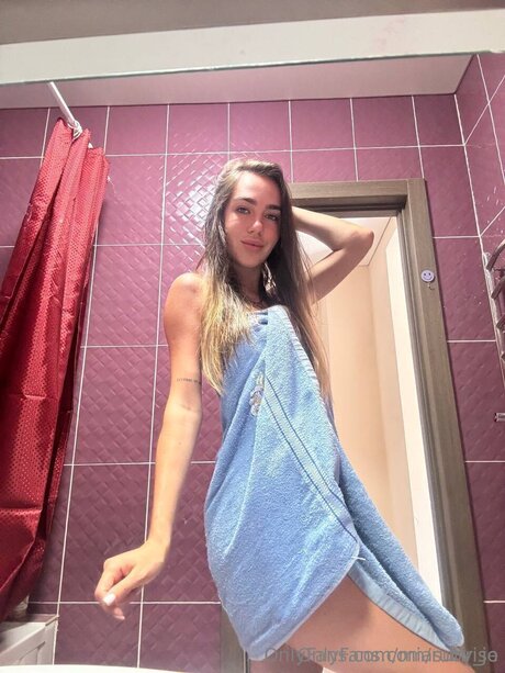 Ruby Jo model perfect photos