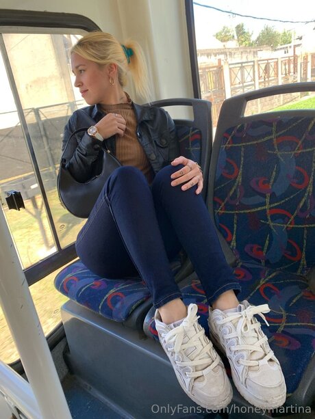 Honeymartina naked actress gallery