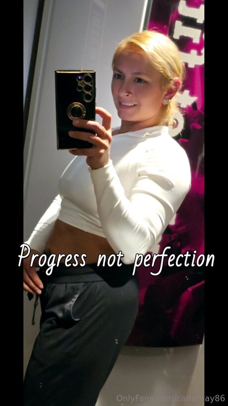 Carlamay86 model hd pics