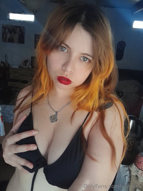Siragoddess star pornographic photos