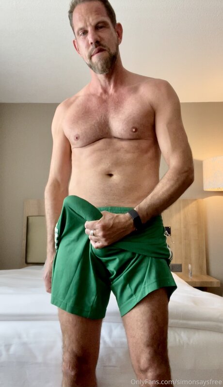 Simonsaysfree star top photos