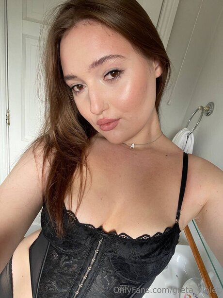 Anax2002 perfect actress pictures