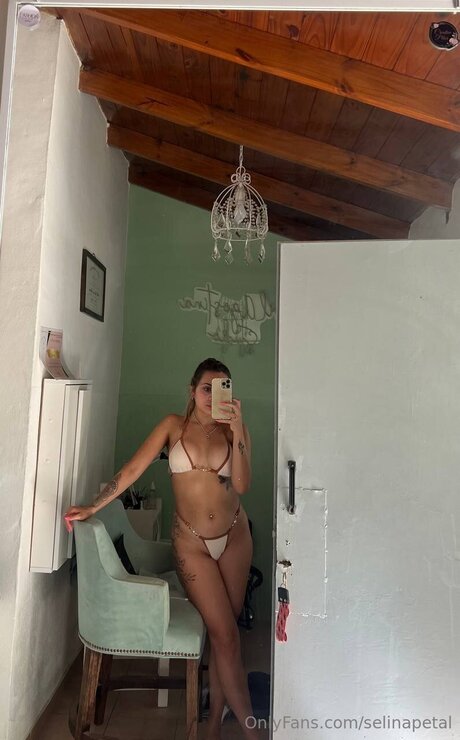 Selinapetal model pornographic pics